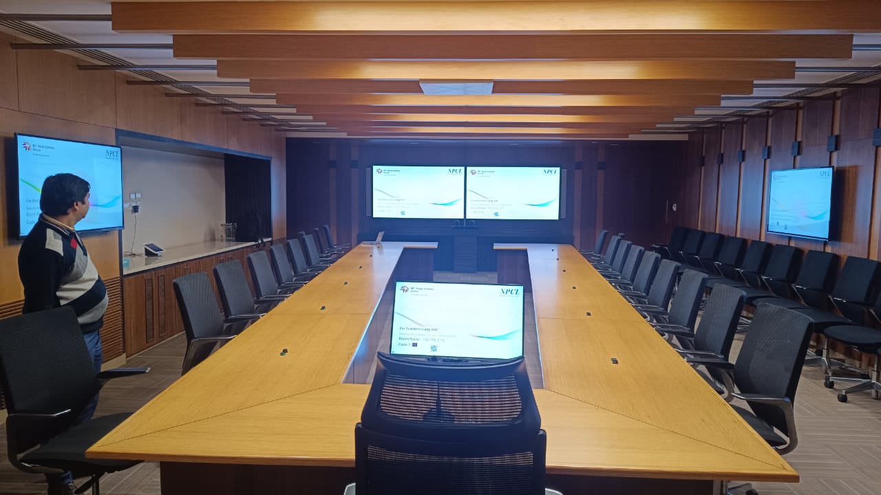 presentation-people-boardroom-chandigarh-project