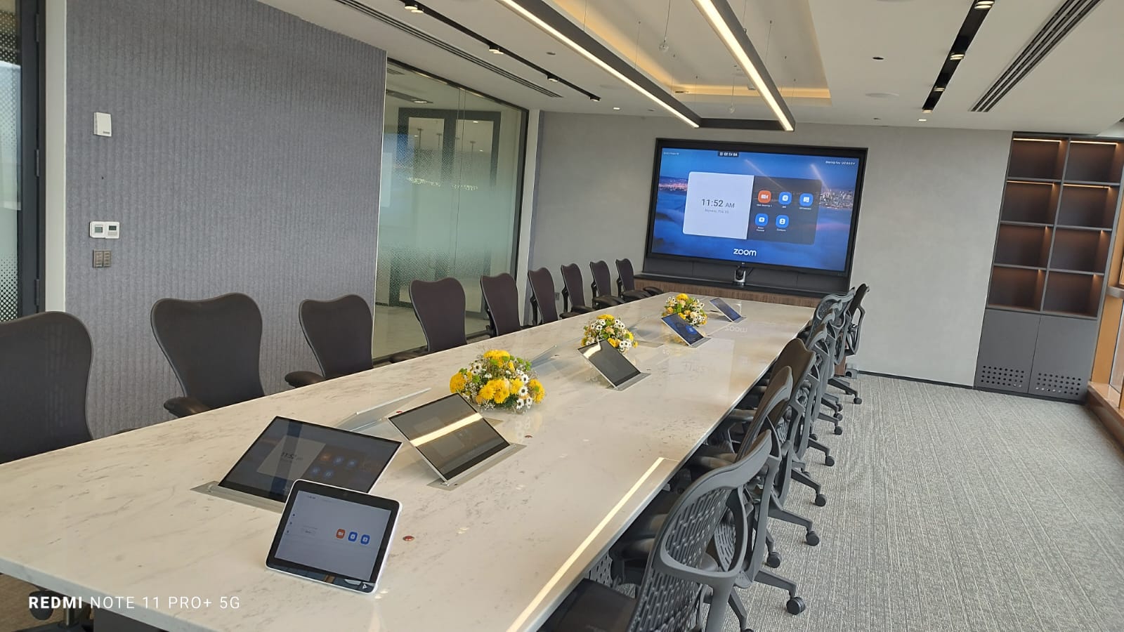 presentation-people-conference-room-modern-gurgaon-project-5