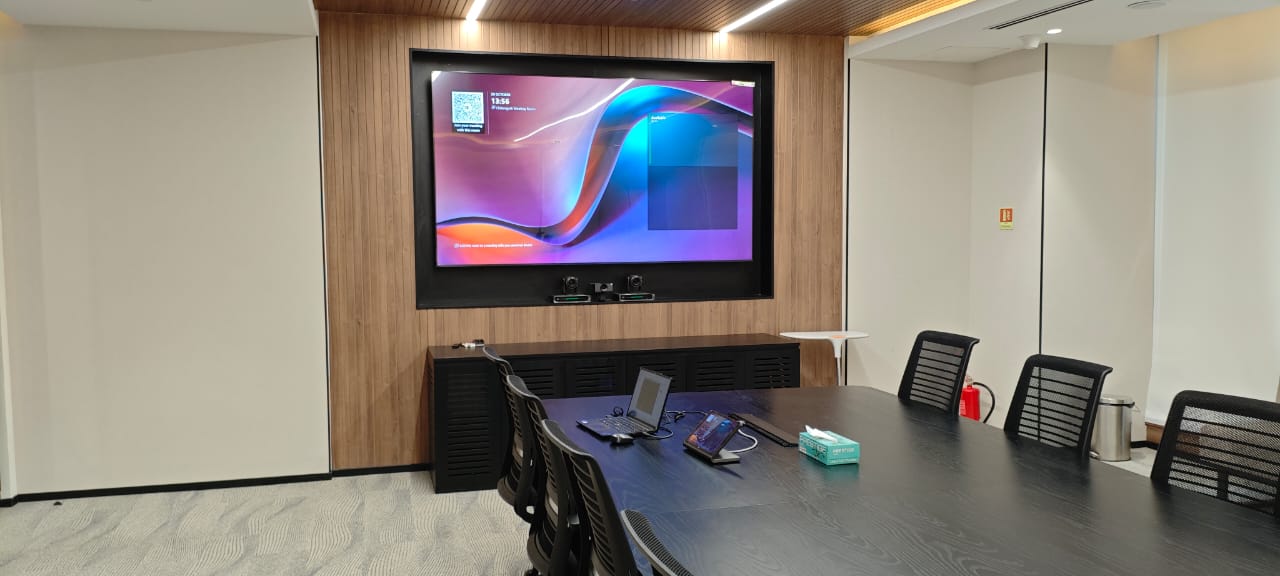 presentation-people-meeting-room-delhi-project