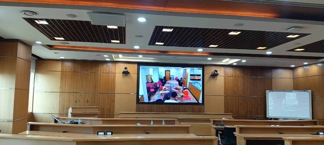 presentation-people-training-room-ludhina-project