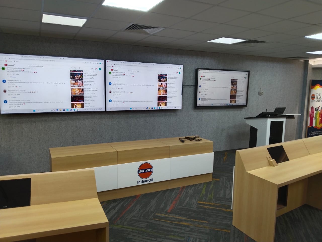 presentation-people-training-room-noida-project-8